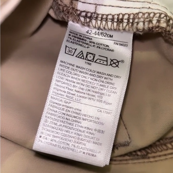 GAP jeans mid rise camo - Picture 10 of 13